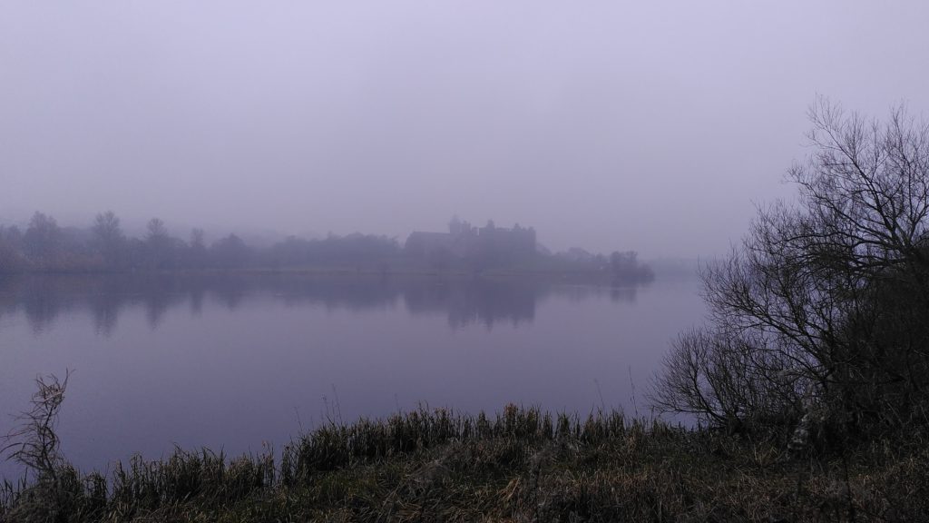 Linlithgow palace in the gloom